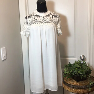 New** Intro Crochet and Chiffon Maternity Blouse